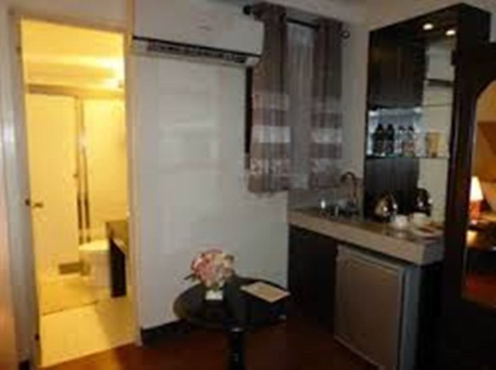 Silver Oaks Suites & Hotel Manila Exterior foto