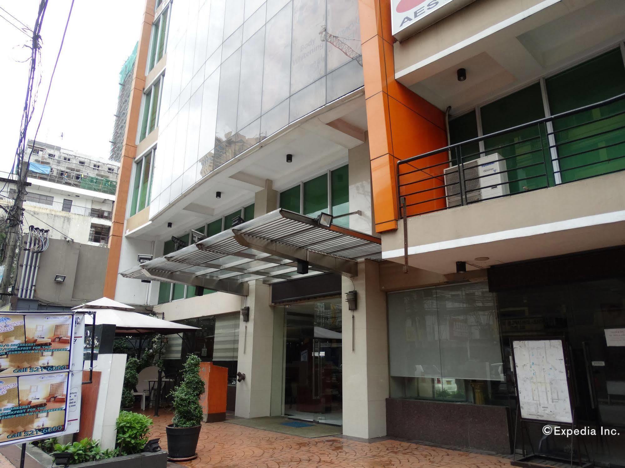 Silver Oaks Suites & Hotel Manila Exterior foto